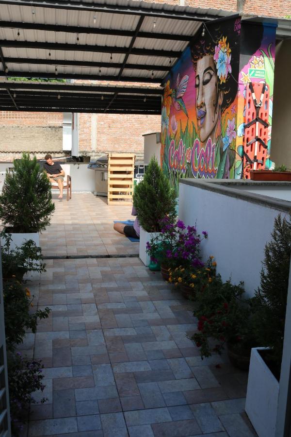 Oasis Cali Hostel Екстер'єр фото