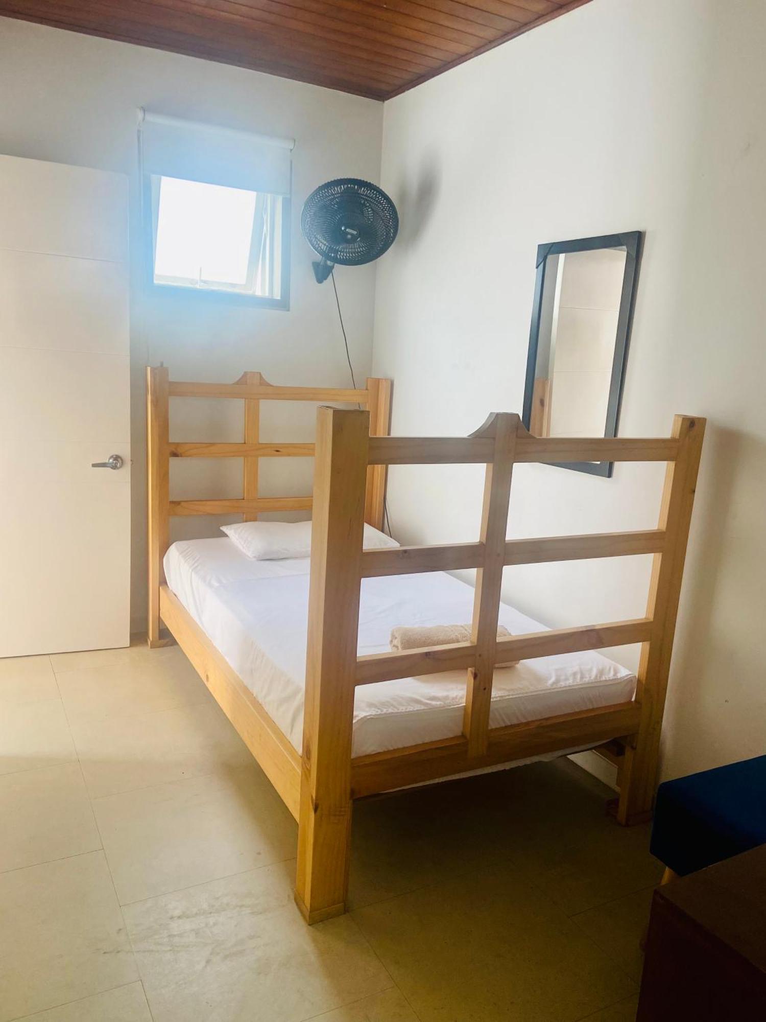 Oasis Cali Hostel Екстер'єр фото