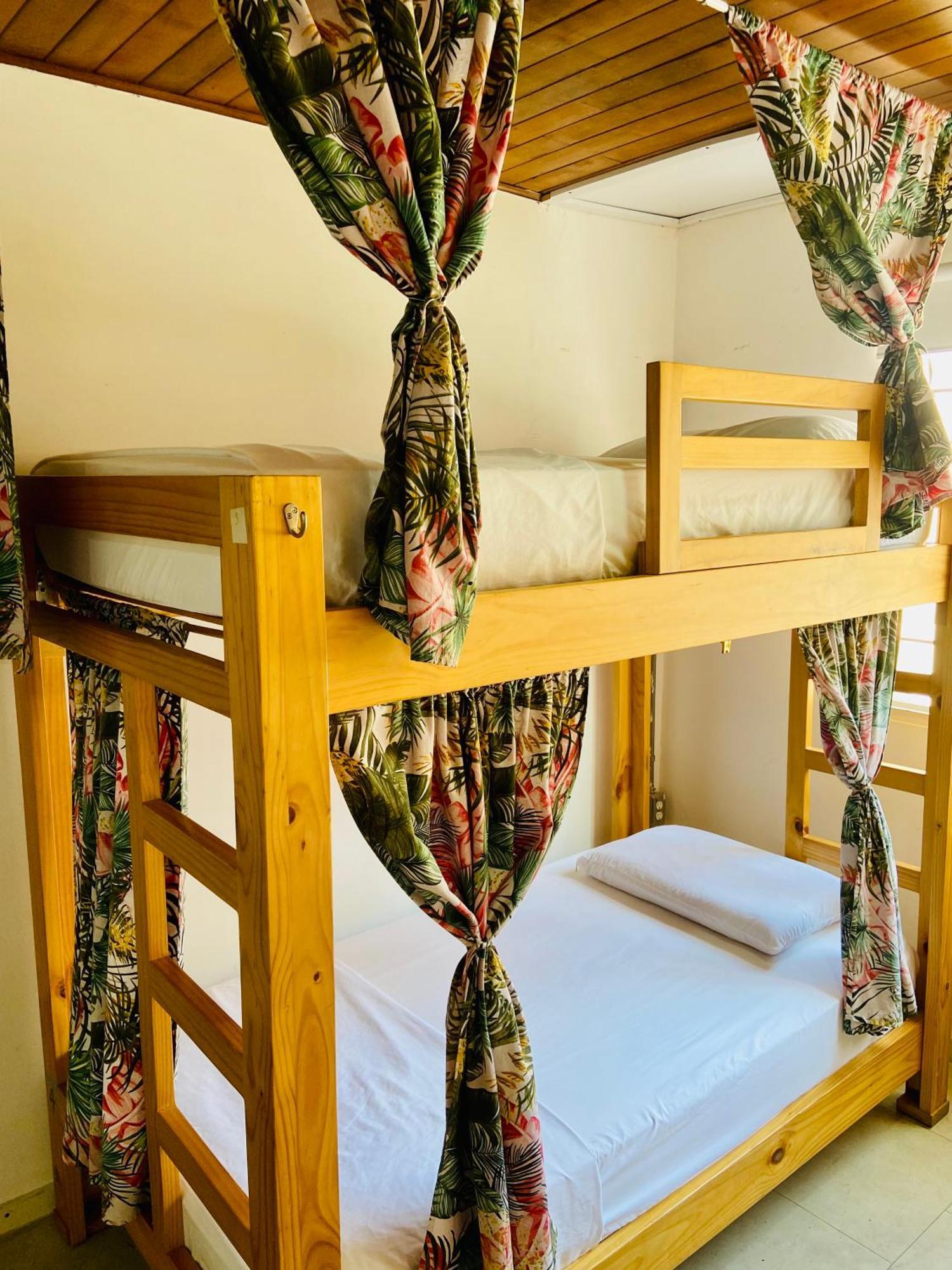 Oasis Cali Hostel Екстер'єр фото